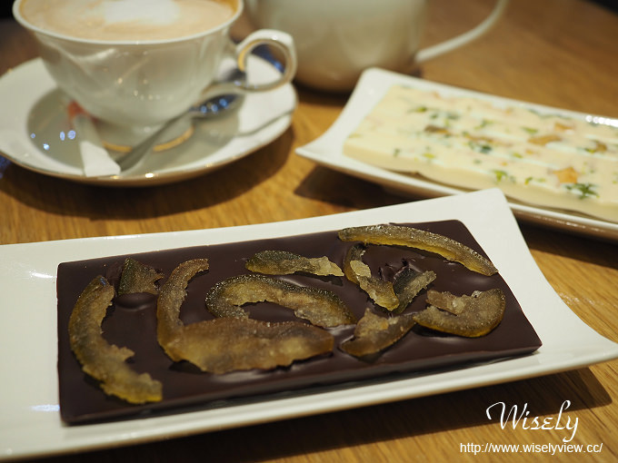 【食記】台北中正。捷運忠孝新生站:1789 Café@法籍廚師當日現作的美味閃電泡芙 【食記】台北中正。捷運忠孝新生站:1789 Café@法籍廚師當日現作的美味閃電泡芙