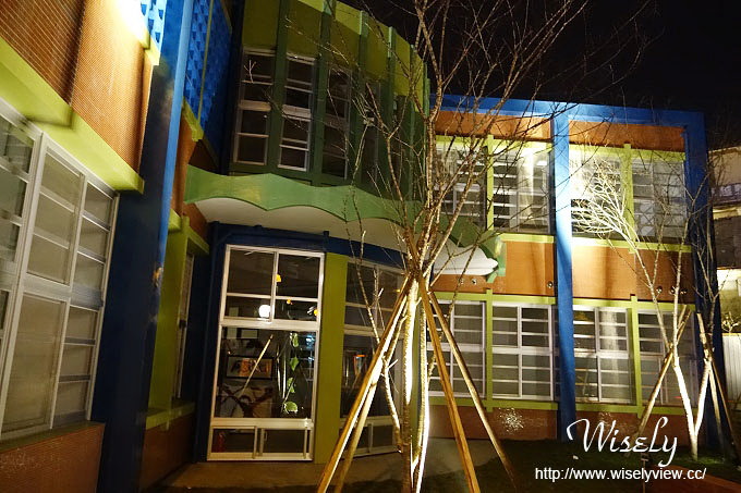 【遊記】宜蘭火車站前。幾米新景點：宜蘭幸福轉運站＠幾米繪本「忘記親一下」