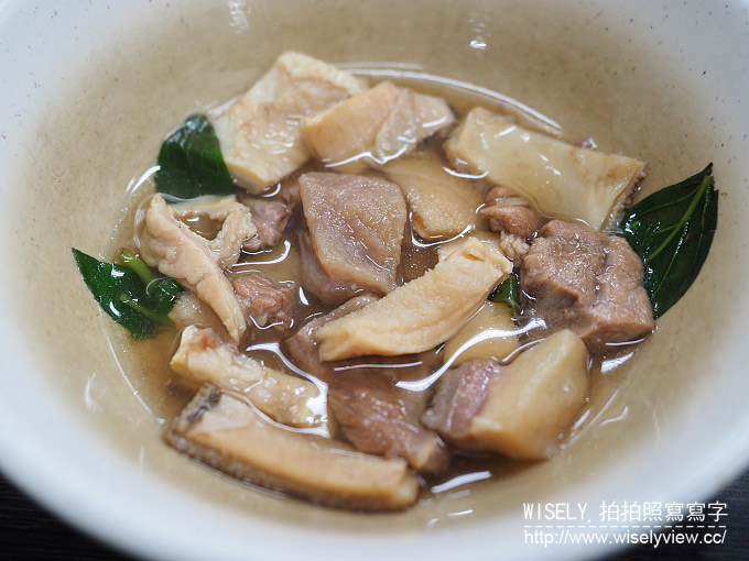 【食記】台北大安。捷運信義安和站：老李牛雜＠通化街裡老字號暖胃熱炒美食