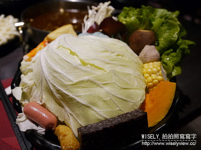 【食記】新北永和。捷運永安市場站：太妃殿精緻鴛鴦火鍋＠單人用餐個人麻辣鍋