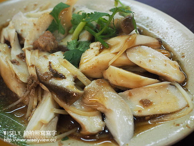 【食記】台北中山。捷運南京復興站：大鼎豬血湯(龍江店)＠老字號連鎖品牌黑白切小吃