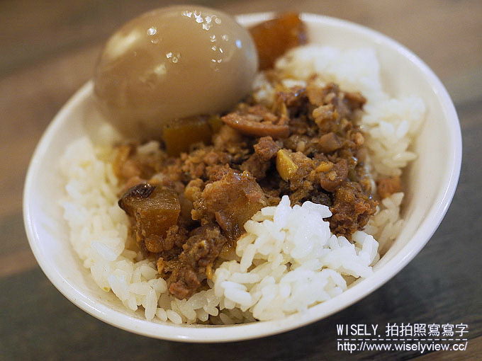 【食記】台北大同。捷運大橋頭站:(大稻埕)大胖張@冬瓜魯肉飯、燉湯 【食記】台北大同。捷運大橋頭站:(大稻埕)大胖張@冬瓜魯肉飯、燉湯