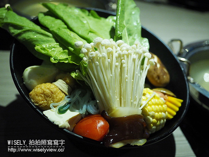 【食記】台北大安。捷運忠孝敦化站:鑫鱻【鍋の物】@建議只訪一次的涮涮鍋 【食記】台北大安。捷運忠孝敦化站:鑫鱻【鍋の物】@建議只訪一次的涮涮鍋