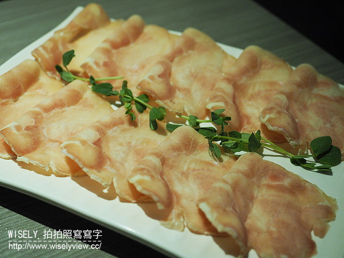 【食記】台北大安。捷運忠孝敦化站:鑫鱻【鍋の物】@建議只訪一次的涮涮鍋 【食記】台北大安。捷運忠孝敦化站:鑫鱻【鍋の物】@建議只訪一次的涮涮鍋