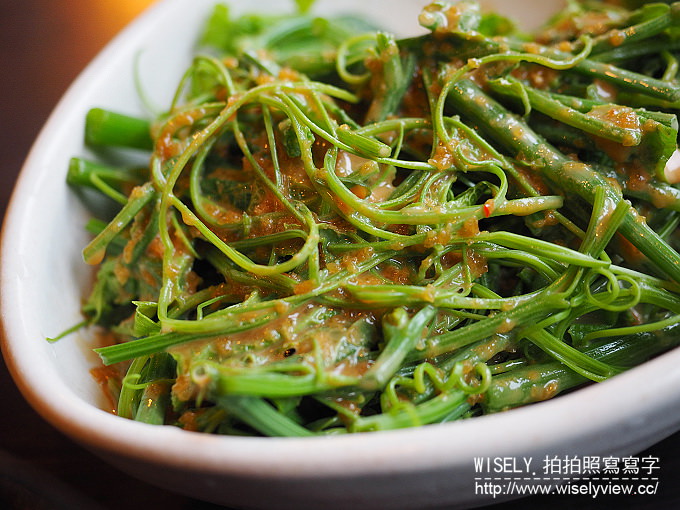 【食記】台北中山。捷運松江南京站：三友拉麵(南京店)@小豆島醬油混濃郁豚骨湯頭