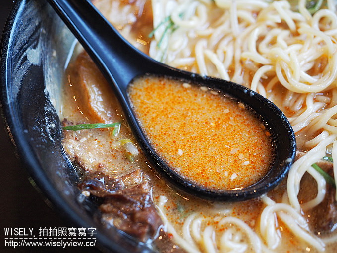 【食記】台北中山。捷運松江南京站：三友拉麵(南京店)@小豆島醬油混濃郁豚骨湯頭