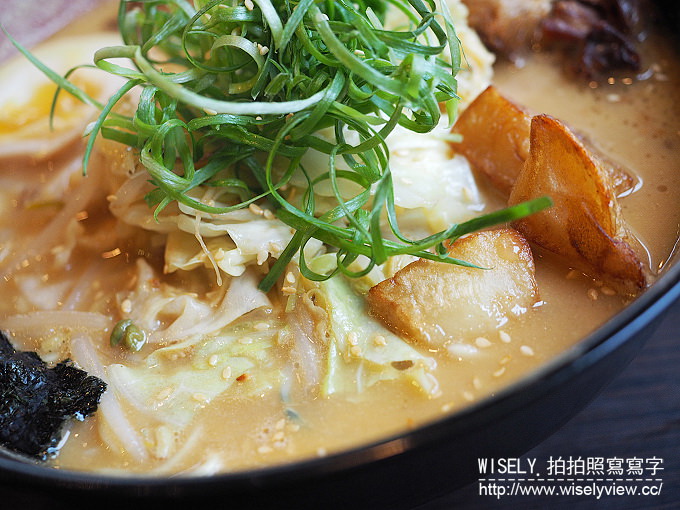 【食記】台北中山。捷運松江南京站：三友拉麵(南京店)@小豆島醬油混濃郁豚骨湯頭