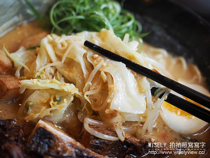 【食記】台北中山。捷運松江南京站：三友拉麵(南京店)@小豆島醬油混濃郁豚骨湯頭