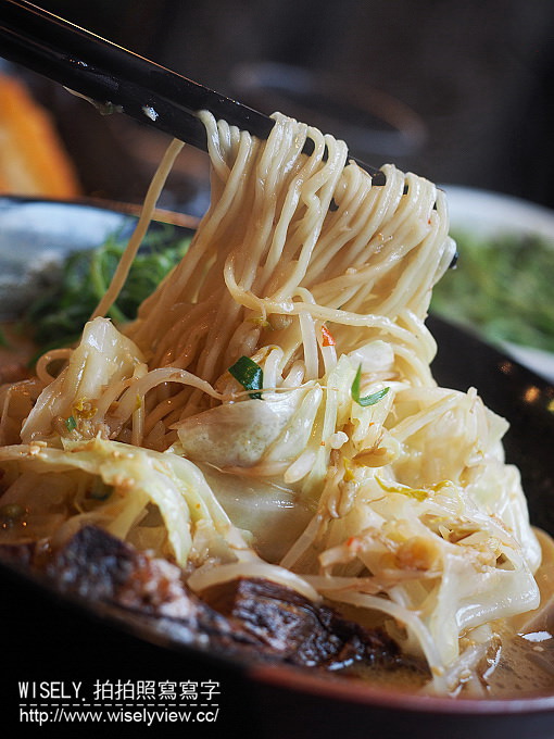 【食記】台北中山。捷運松江南京站：三友拉麵(南京店)@小豆島醬油混濃郁豚骨湯頭