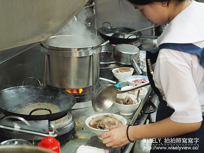 【食記】台北大同。捷運雙連站:寧夏夜市@環記麻油雞~在地價高老牌美食 【食記】台北大同。捷運雙連站:寧夏夜市@環記麻油雞~在地價高老牌美食
