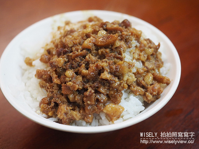 【食記】台北大同。捷運雙連站:寧夏夜市@環記麻油雞~在地價高老牌美食 【食記】台北大同。捷運雙連站:寧夏夜市@環記麻油雞~在地價高老牌美食