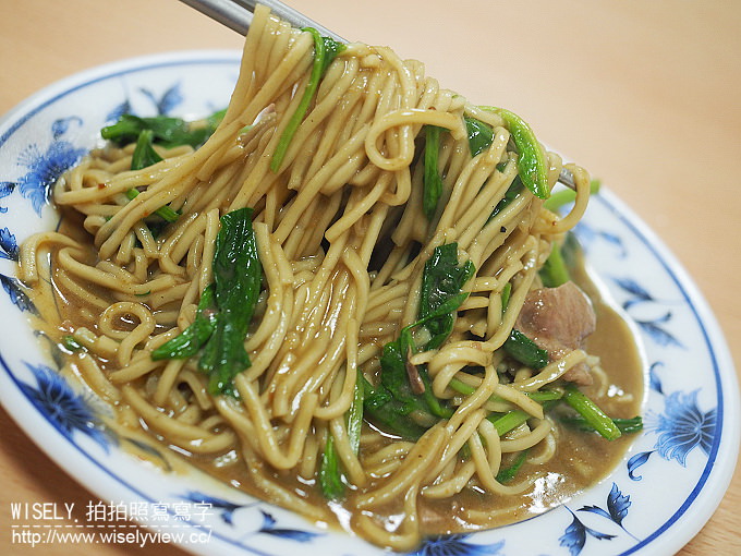 【食記】台北大同。捷運雙連站：牛肉陳(牛雜湯)＠隱身巷弄裡的台式古早味熱炒小吃