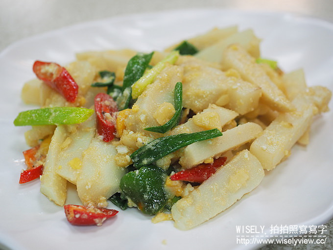 【歇業】台北萬華。捷運西門站：美味小館(西門町)＠遠近馳名的獅子頭砂鍋跟棒球一樣大