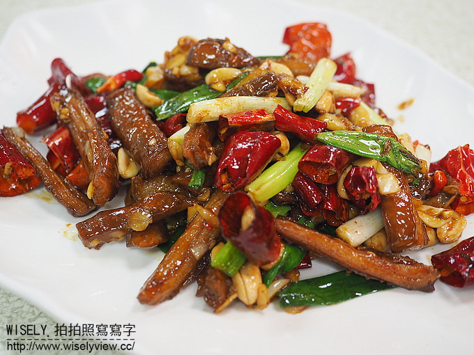 【歇業】台北萬華。捷運西門站：美味小館(西門町)＠遠近馳名的獅子頭砂鍋跟棒球一樣大
