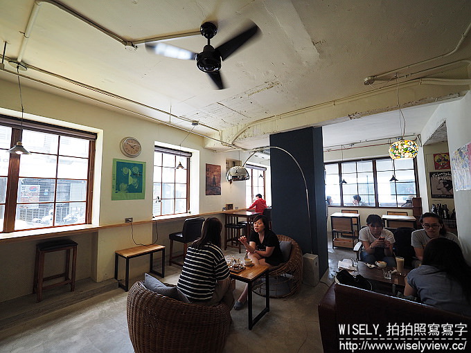 【食記】台北大安。捷運忠孝復興站：彼咖舖咖啡(Peekaboo)＠SOGO商圈的靜謐天地