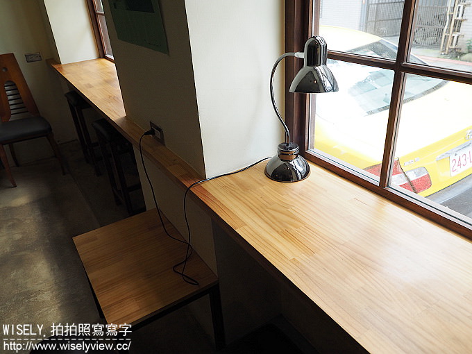 【食記】台北大安。捷運忠孝復興站：彼咖舖咖啡(Peekaboo)＠SOGO商圈的靜謐天地