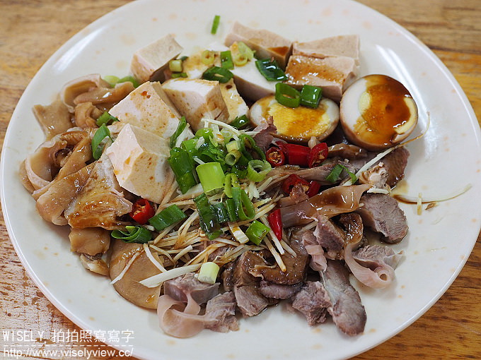【食記】台北萬華。捷運西門站:黃家乾麵@西門町電影街旁的老字號黑白切小吃 【食記】台北萬華。捷運西門站:黃家乾麵@西門町電影街旁的老字號黑白切小吃