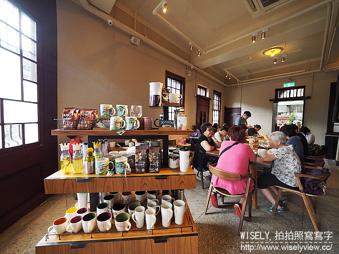 【遊記】台北市。萬華區:Starbucks 星巴克咖啡「艋舺門市」@捷運龍山寺站附近的林家古宅 【遊記】台北市。萬華區:Starbucks 星巴克咖啡「艋舺門市」@捷運龍山寺站附近的林家古宅