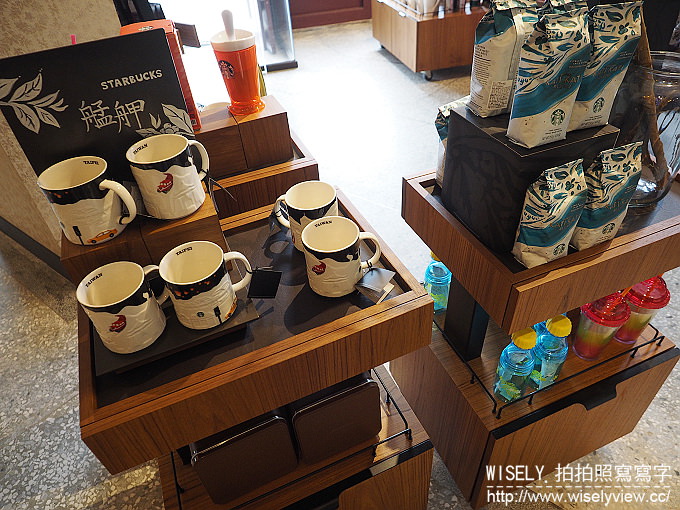 【遊記】台北市。萬華區:Starbucks 星巴克咖啡「艋舺門市」@捷運龍山寺站附近的林家古宅 【遊記】台北市。萬華區:Starbucks 星巴克咖啡「艋舺門市」@捷運龍山寺站附近的林家古宅