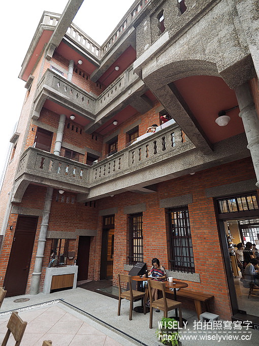 【遊記】台北市。萬華區:Starbucks 星巴克咖啡「艋舺門市」@捷運龍山寺站附近的林家古宅 【遊記】台北市。萬華區:Starbucks 星巴克咖啡「艋舺門市」@捷運龍山寺站附近的林家古宅