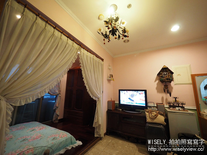 【住宿】高雄市。前鎮區：米果的家主題套房：捷運三多商圈站一帶，37樓高廣濶景觀