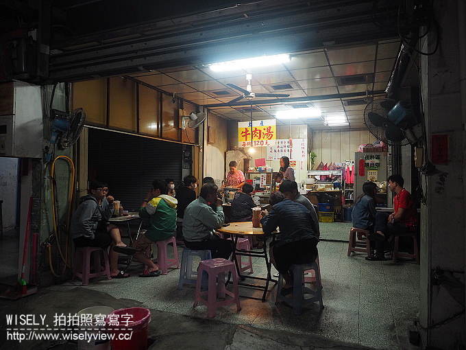 台南美食.六千泓佐土產牛肉︱六千牛肉湯︱晨起天亮排隊美食，風味平衡度佳