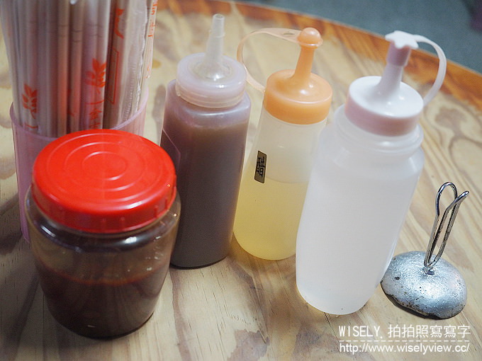 台南美食.六千泓佐土產牛肉︱六千牛肉湯︱晨起天亮排隊美食，風味平衡度佳