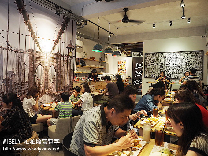 【食記】台北信義。捷運台北101站：豐滿‧總匯三明治(信義世貿店)＠平價連鎖早午餐