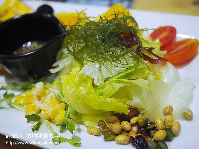 【食記】台北信義。捷運台北101站：豐滿‧總匯三明治(信義世貿店)＠平價連鎖早午餐