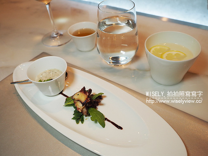 【食記】台北信義。捷運市政府站：Oyster Bar‬ (生蠔吧)＠Bellavita寶麗廣場(貴婦百貨)B2