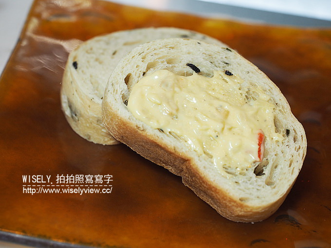 【食記】台北信義。捷運市政府站：Oyster Bar‬ (生蠔吧)＠Bellavita寶麗廣場(貴婦百貨)B2