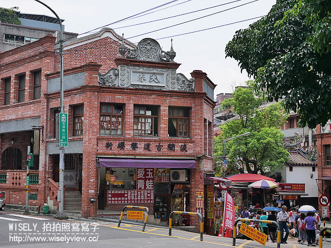 【遊記】新北市。深坑石碇老街一日遊(千元有找)：北一綠豆沙牛奶、金大鼎串烤香豆腐、古早厝黃金玉米雞、阿珠芋圓、杜家草仔粿、王水城深坑廟口豆腐老店、王氏豆腐、逢春茶莊