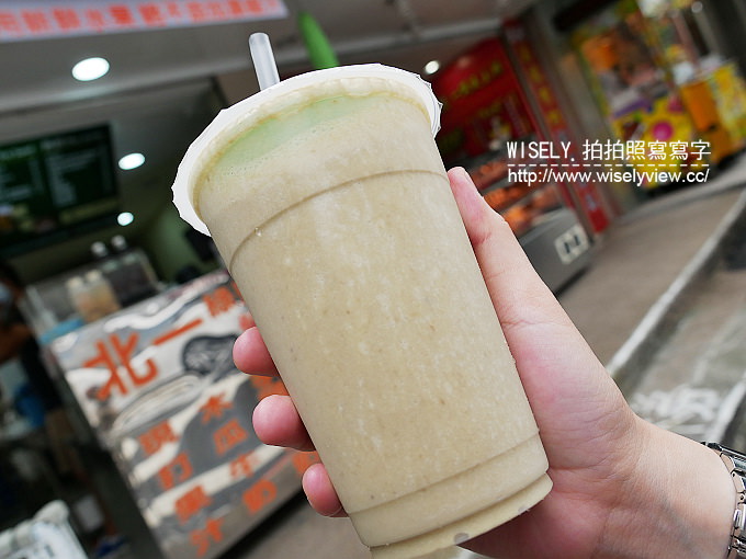 【遊記】新北市。深坑石碇老街一日遊(千元有找)：北一綠豆沙牛奶、金大鼎串烤香豆腐、古早厝黃金玉米雞、阿珠芋圓、杜家草仔粿、王水城深坑廟口豆腐老店、王氏豆腐、逢春茶莊