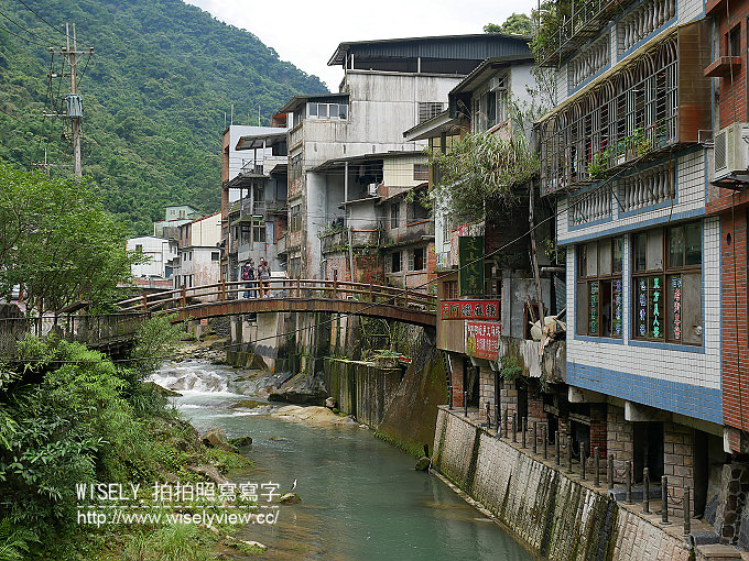 【遊記】新北市。深坑石碇老街一日遊(千元有找)：北一綠豆沙牛奶、金大鼎串烤香豆腐、古早厝黃金玉米雞、阿珠芋圓、杜家草仔粿、王水城深坑廟口豆腐老店、王氏豆腐、逢春茶莊