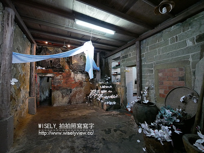 【遊記】新北市。深坑石碇老街一日遊(千元有找)：北一綠豆沙牛奶、金大鼎串烤香豆腐、古早厝黃金玉米雞、阿珠芋圓、杜家草仔粿、王水城深坑廟口豆腐老店、王氏豆腐、逢春茶莊