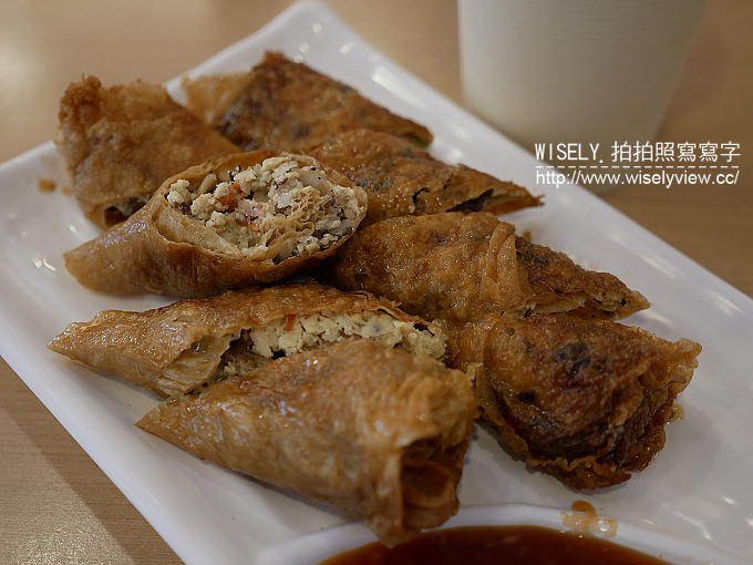 【遊記】新北市。深坑石碇老街一日遊(千元有找)：北一綠豆沙牛奶、金大鼎串烤香豆腐、古早厝黃金玉米雞、阿珠芋圓、杜家草仔粿、王水城深坑廟口豆腐老店、王氏豆腐、逢春茶莊