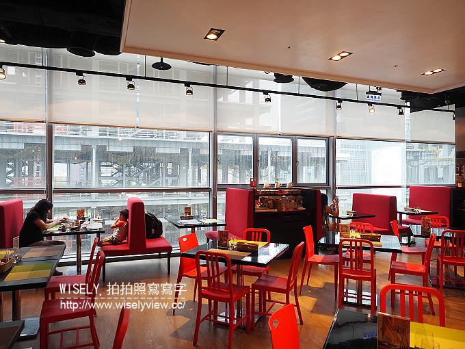 【食記】台北信義。捷運台北101/世貿站：ATT4Fun 4樓＠花畑牧場 台灣一號店～美味北海道起司料理，日本當地直送