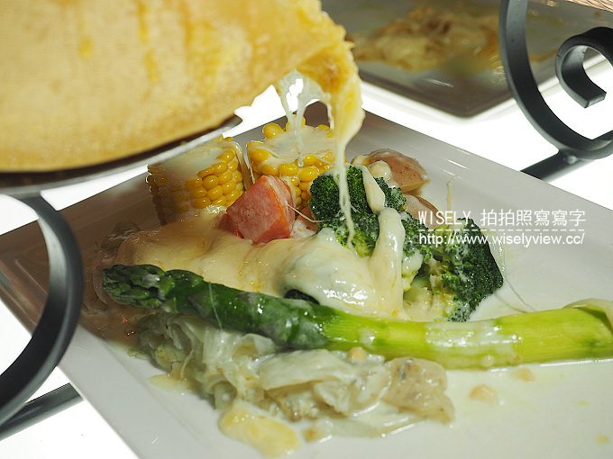 【食記】台北信義。捷運台北101/世貿站：ATT4Fun 4樓＠花畑牧場 台灣一號店～美味北海道起司料理，日本當地直送