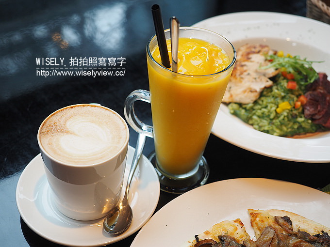 【食記】台北信義。捷運台北101/世貿站：ATT4Fun 4樓＠花畑牧場 台灣一號店～美味北海道起司料理，日本當地直送