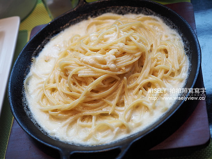 【食記】台北信義。捷運台北101/世貿站：ATT4Fun 4樓＠花畑牧場 台灣一號店～美味北海道起司料理，日本當地直送