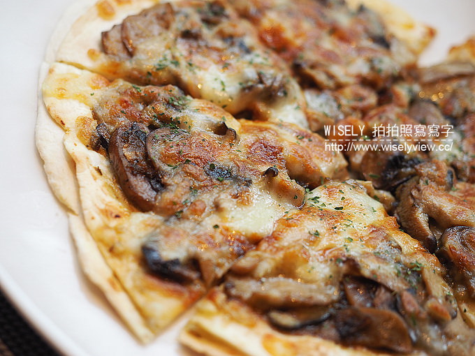 【食記】台北信義。捷運台北101/世貿站：ATT4Fun 4樓＠花畑牧場 台灣一號店～美味北海道起司料理，日本當地直送