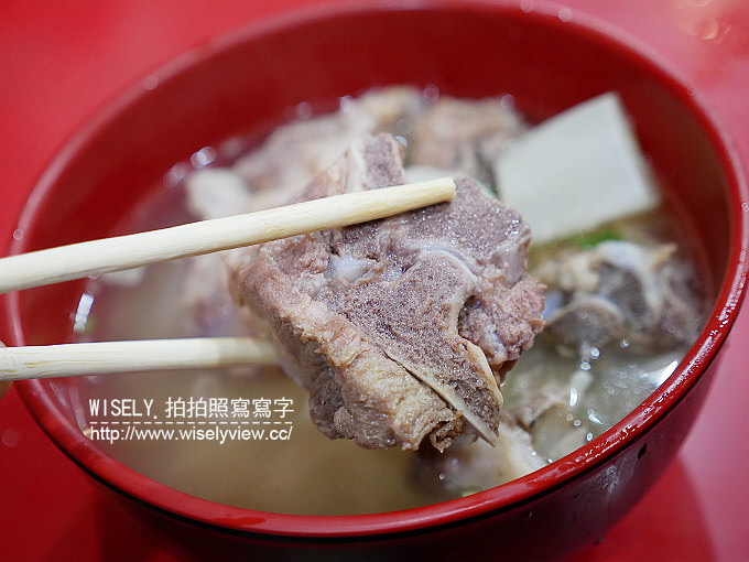 【食記】台北大安。捷運忠孝敦化站:東區美食@陳記外省麵(大骨麵)、一芳陳家台灣水果茶(延吉店)、吉 甜不辣(雞絲麵)、一禾堂麵包本鋪(鹽之花奶油捲) 【食記】台北大安。捷運忠孝敦化站:東區美食@陳記外省麵(大骨麵)、一芳陳家台灣水果茶(延吉店)、吉 甜不辣(雞絲麵)、一禾堂麵包本鋪(鹽之花奶油捲)