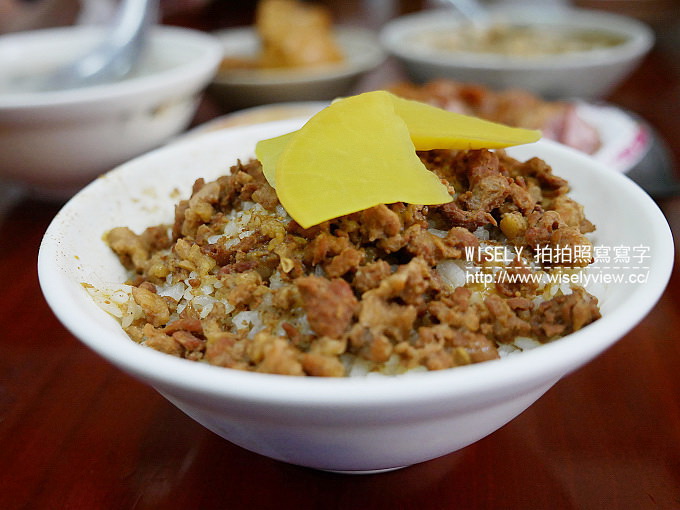 龍緣魯肉飯︱寧夏夜市旁，圓環老字號在地小吃