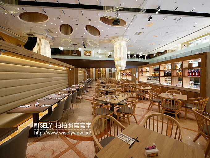 【食記】台北中山。捷運劍南站：豐FOOD百匯(大直典華Buffet)＠超過200道好料自助餐，生鮮、港點、熱炒、炙燒吃到飽～