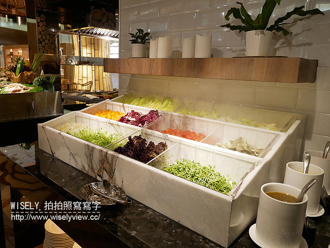 【食記】台北中山。捷運劍南站：豐FOOD百匯(大直典華Buffet)＠超過200道好料自助餐，生鮮、港點、熱炒、炙燒吃到飽～