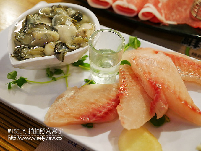 【食記】新北永和。捷運永安市場站：鮮田屋精緻火鍋＠平價好吃的昆布鍋，甜點飲料吃到飽