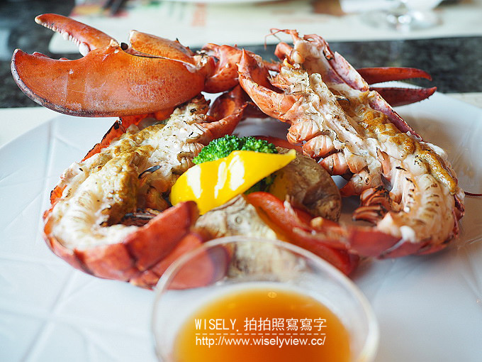 【食記】淡水福容大飯店。田園咖啡廳：自助餐吃到飽@熱炒海鮮青蔬與現打果汁，種類豐富