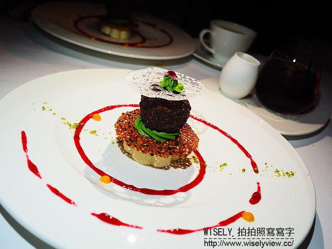 【食記】台中亞緻大飯店。Hotel One Taichung：Top of One 46F 頂餐廳(草悟道美食)＠乾式熟成牛排～情人浪漫夜聚餐首選