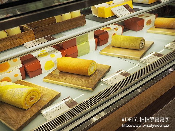 【食記】新光三越台北信義新天地A11館。B2美食PLAZA：一禾堂(麵包)、京盛宇(茶)、Oh! My Stone(漢堡排)、矢場味噌豬排(飯)、Burger Ray(漢堡)