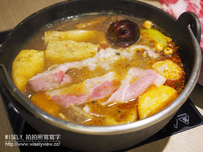 【食記】台北大安。捷運國父紀念館站：秋豆溢日式鍋物專門(忠孝店)&両手花(日式茶寮‧手作甜品)＠好料升級～波士頓龍蝦海陸雙人套餐火鍋 + 抺茶甜品